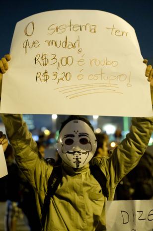 01protestotarifaonibusspbatatabsantos