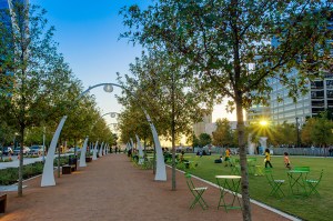 Klyde-Warren-Park-slideshow-01